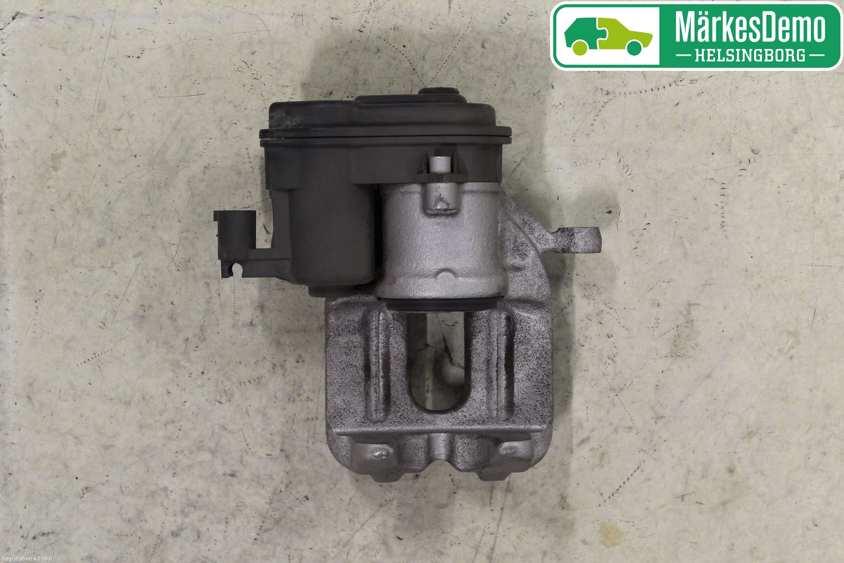 BMW 5 F10/F11/F18 09-17 Bromsok Bak Höger