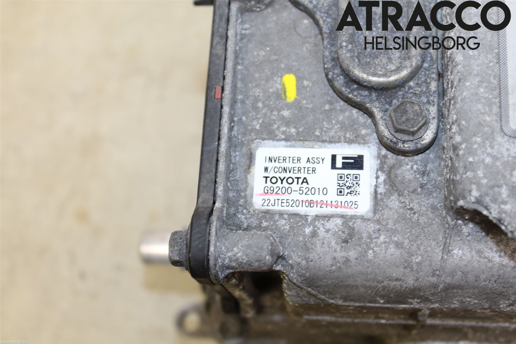 Toyota YARIS XP130 12-14 Hybridconverter