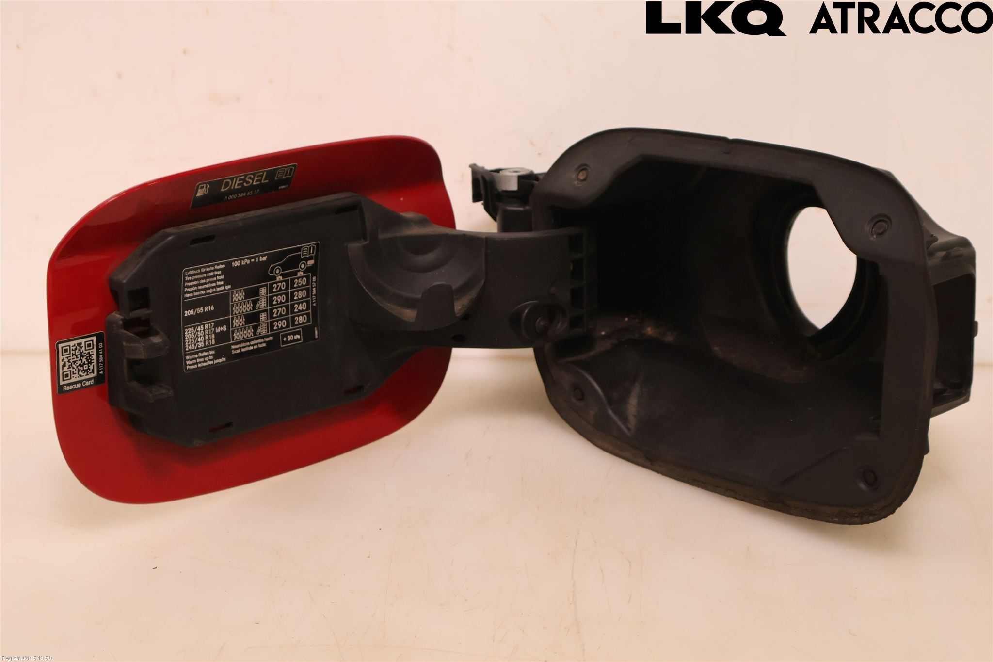 Mercedes-Benz MB CLA-KLASS (C117/X117) 13-19 Tanklucka