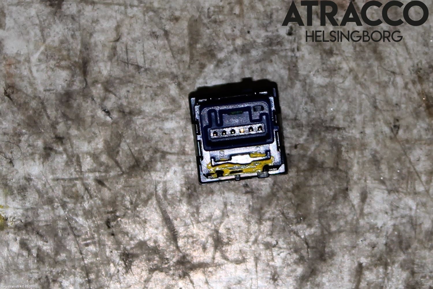 Toyota RAV4 19- Strömställare Elruta