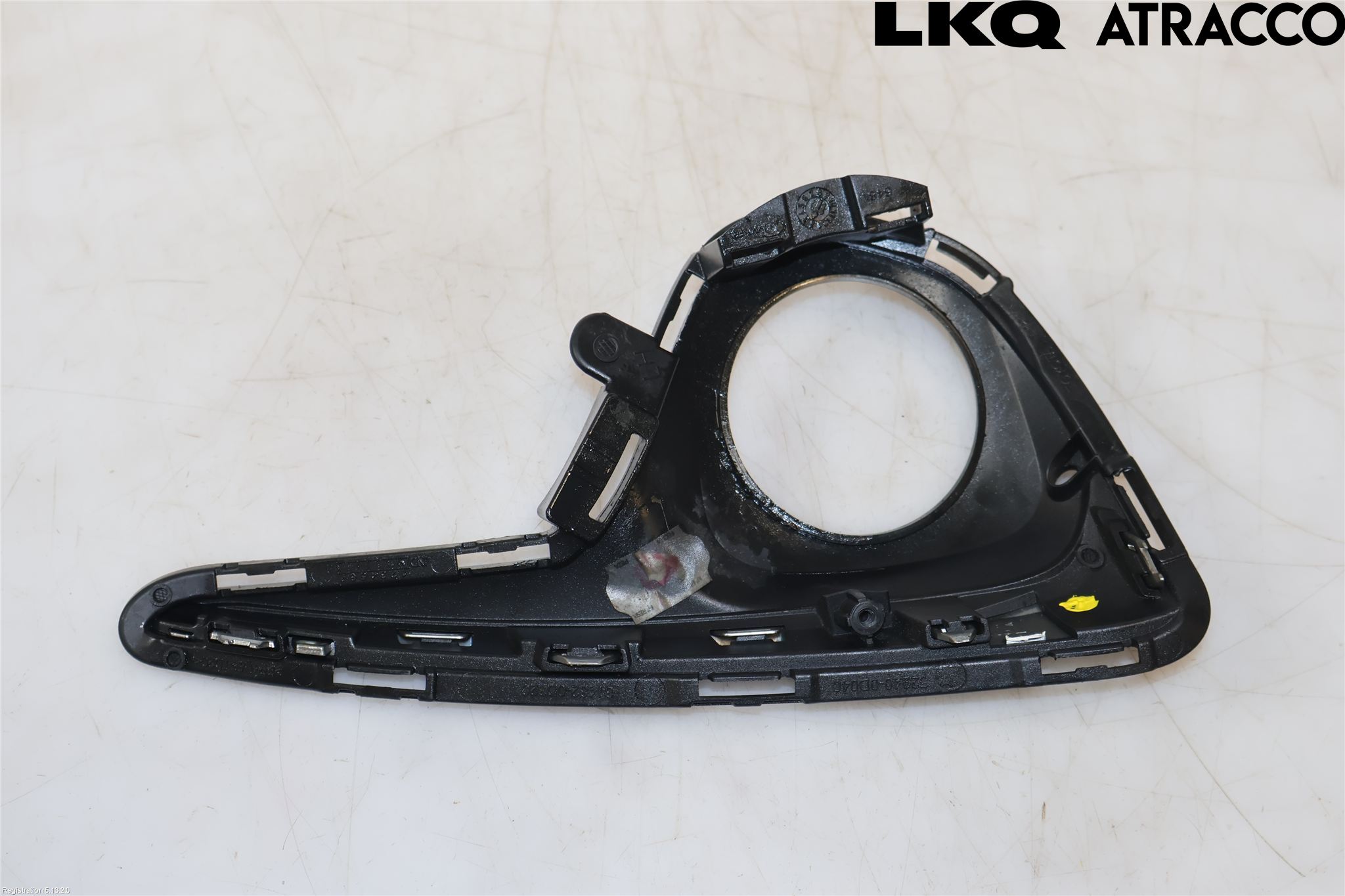 Toyota YARIS XP130 15-20 Dimljussarg Fram