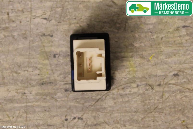 Toyota RAV4 13-18 Strömställare Stolvärme