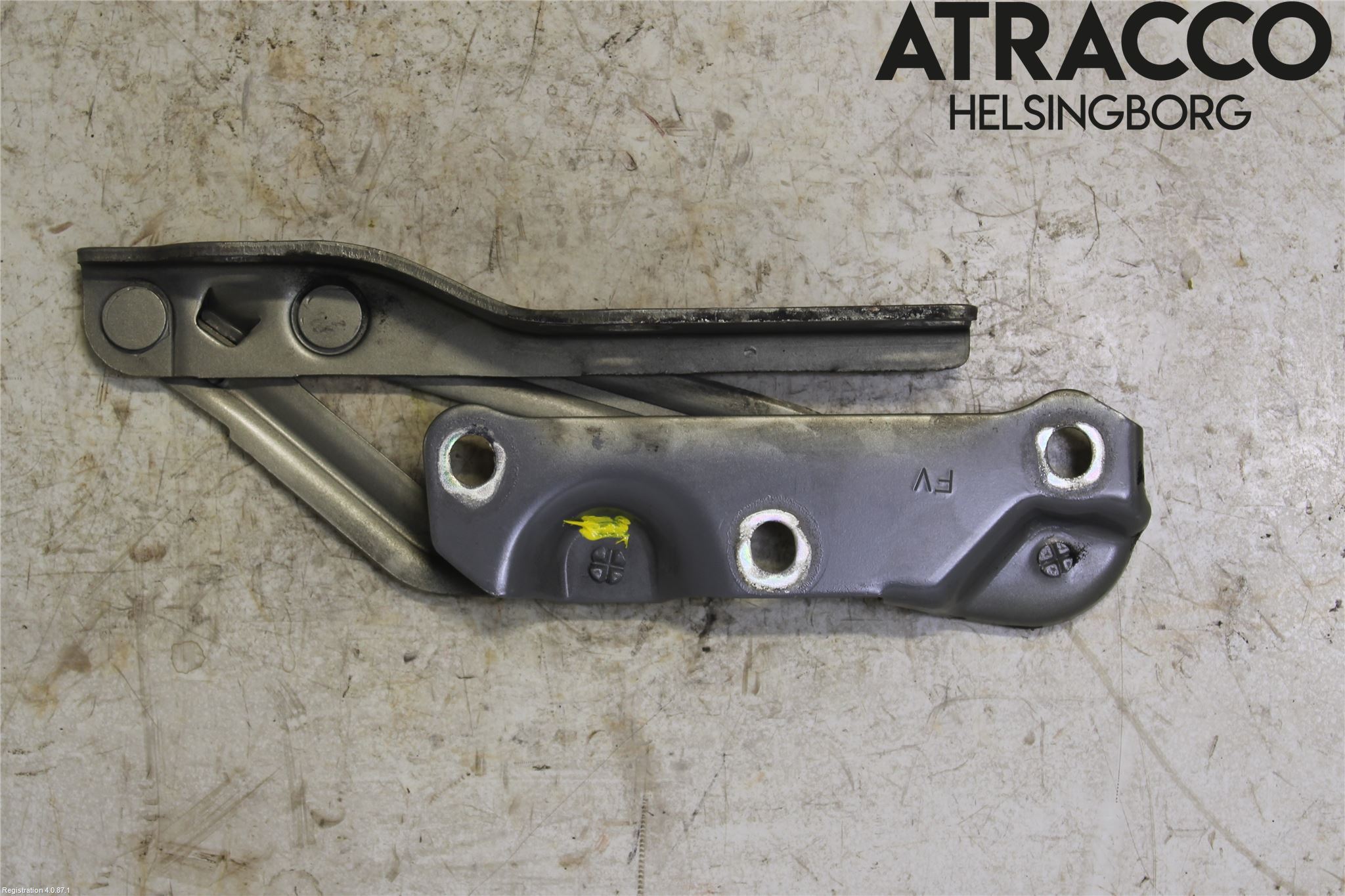 Saab 9-5     06-10 Huvgångjärn