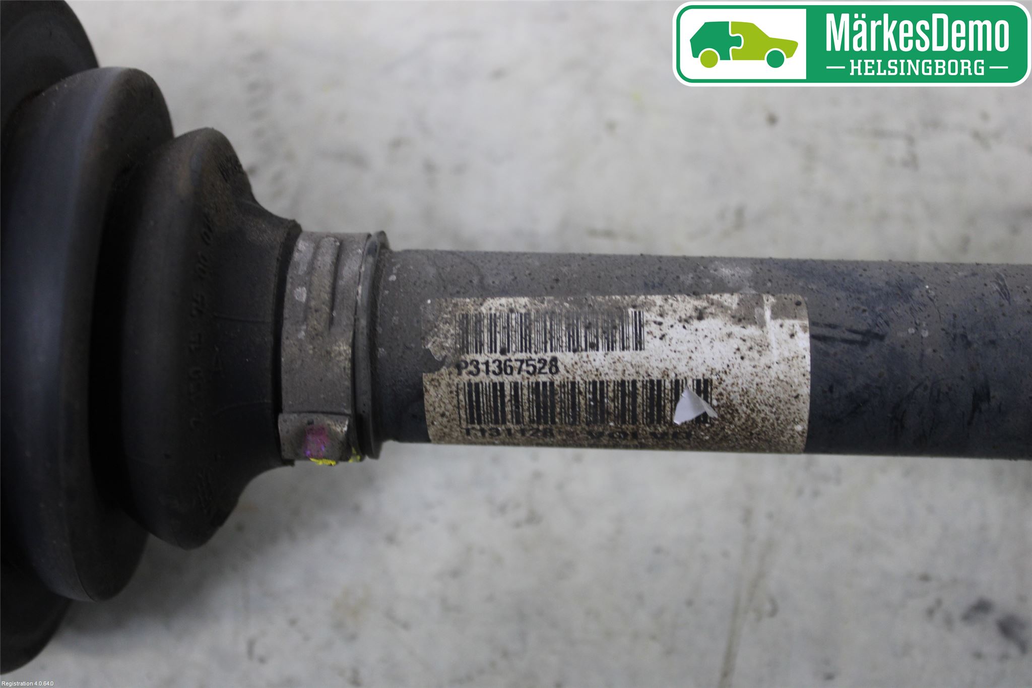 Volvo V70 14-16 Drivaxel Fram Vänster