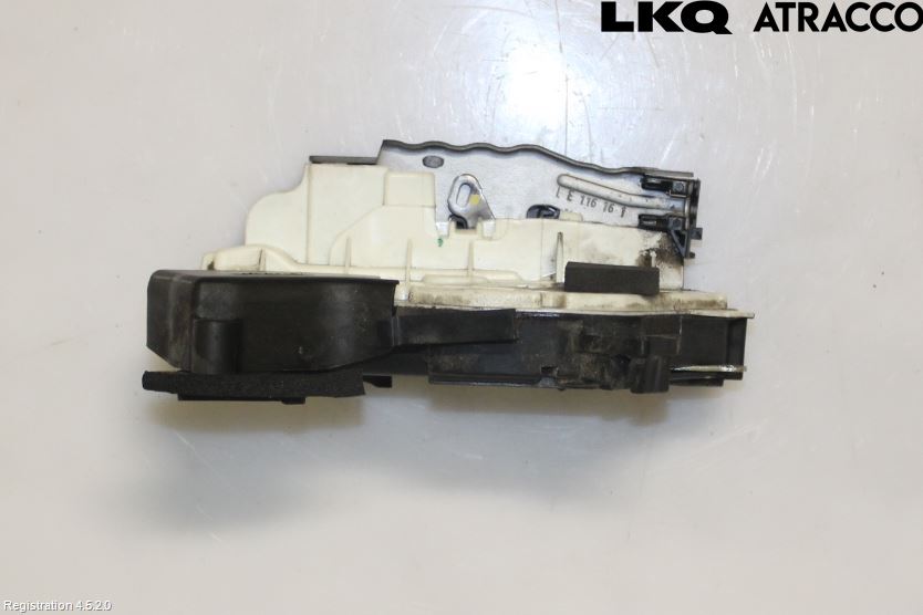 Volkswagen VW PASSAT 15-19 Centrallåsmotor Vänster