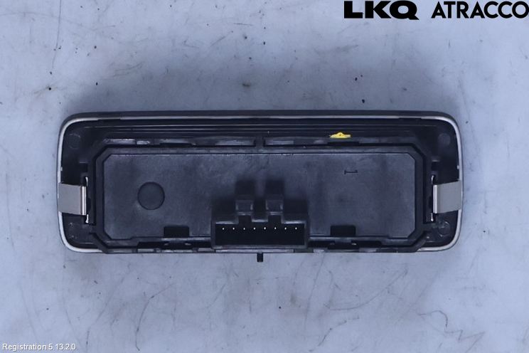 Volvo V90 17->> Strömställare Baklucka