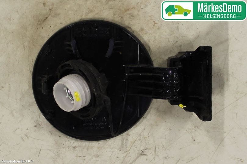 Kia SPORTAGE (SL) 11-15 Tanklucka