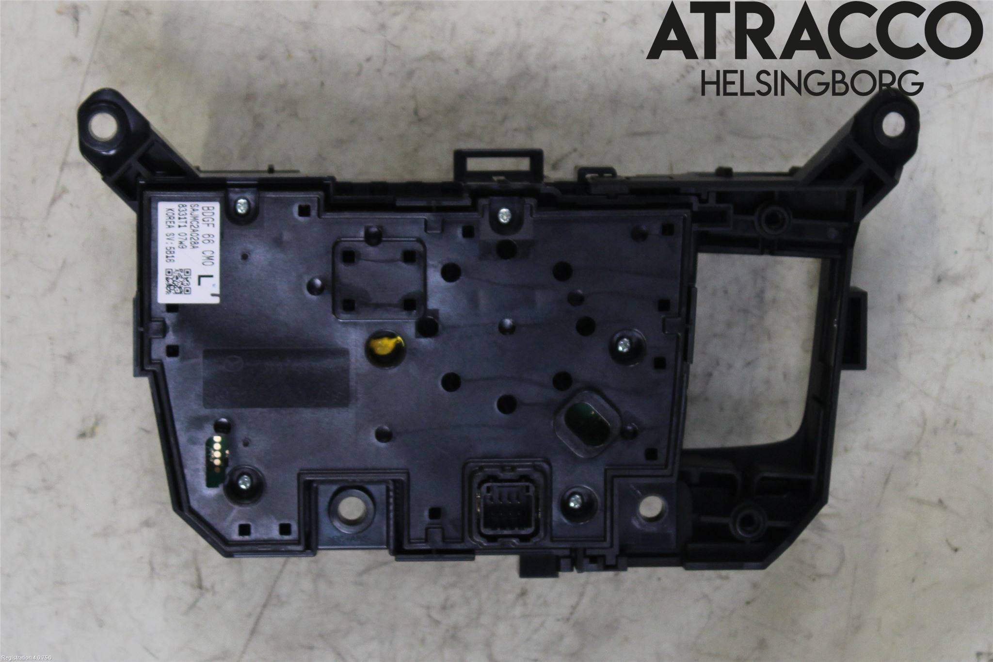 Mazda 3 IV 19- Strömställare Färddator