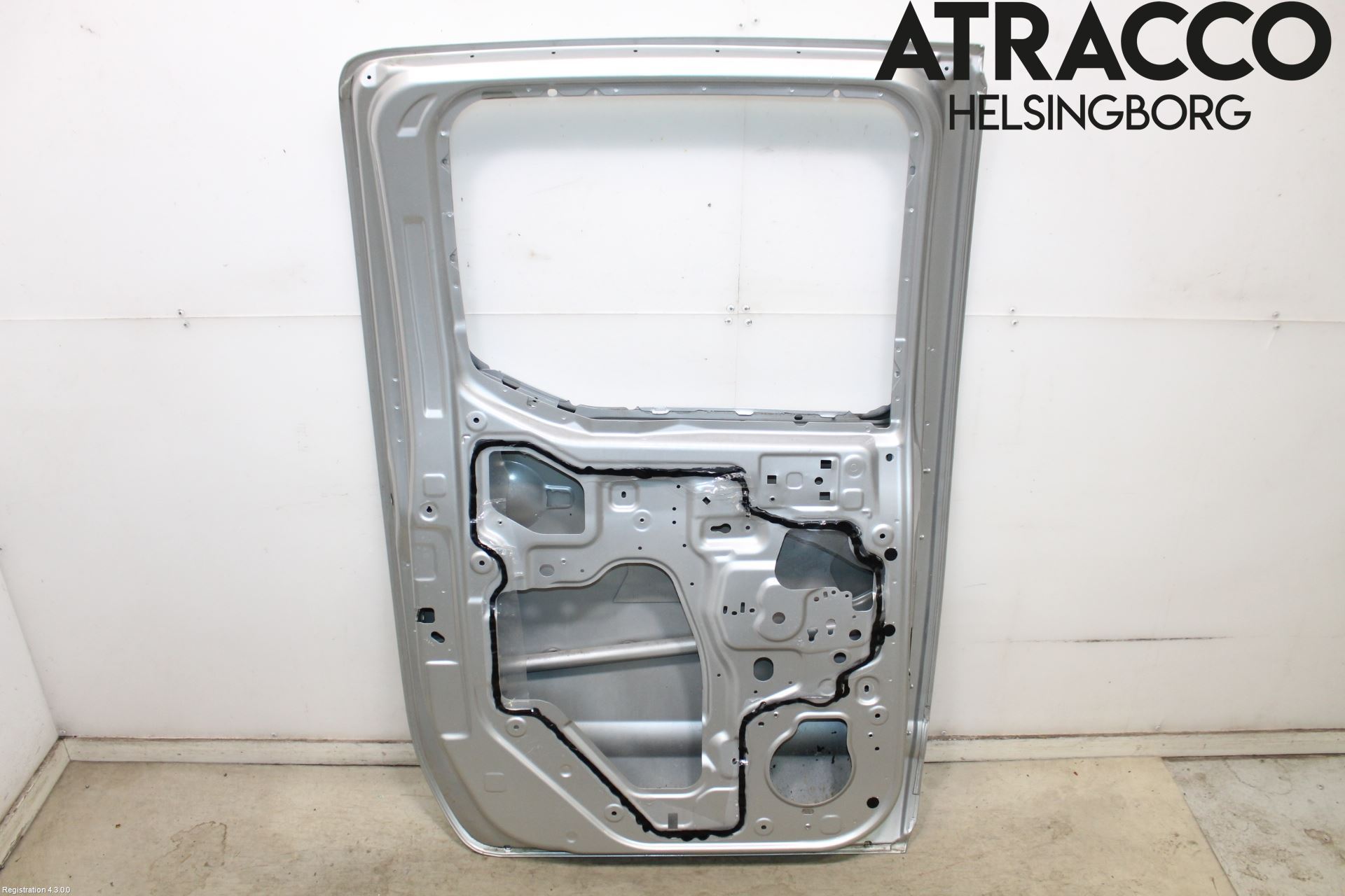 Nissan NAVARA 05-16 Dörr Bak Vänster