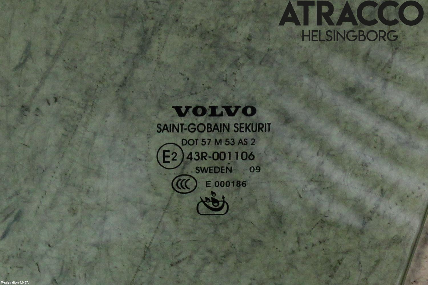 Volvo V70 08-13 Dörruta Fram Vänster