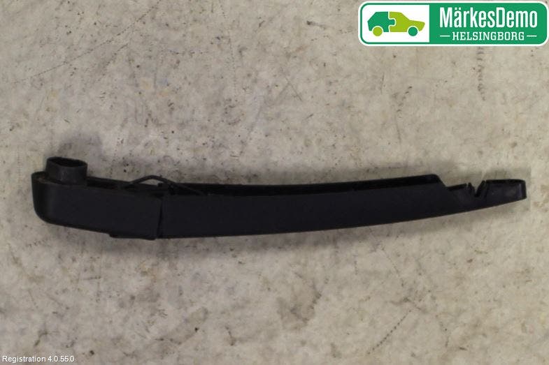 Peugeot 2008 13-20 Torkararm-Bakruta