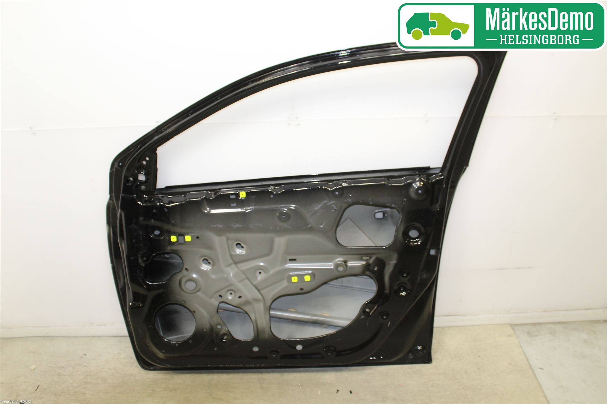 Suzuki KIZASHI Dörr Fram Höger