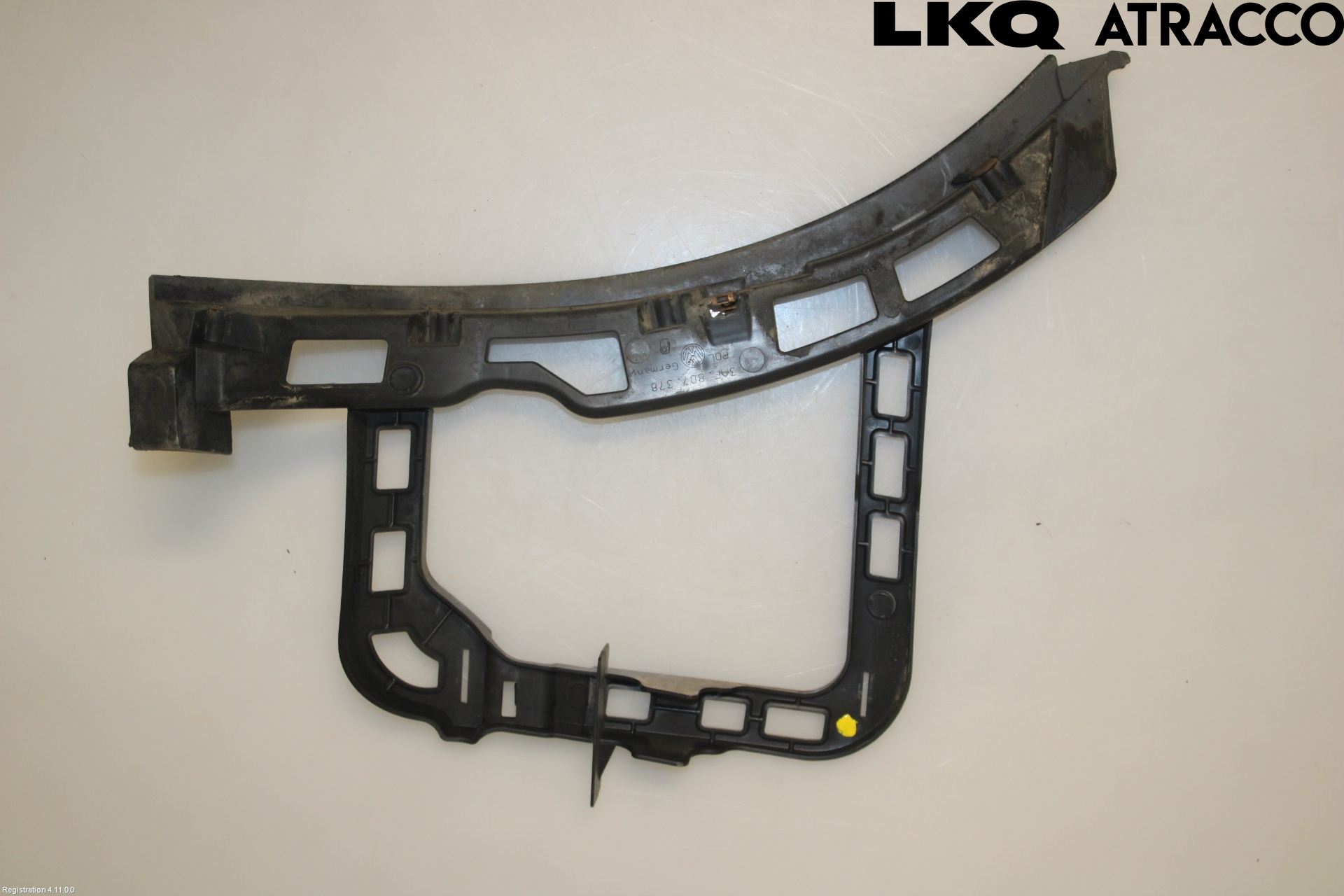 Volkswagen VW PASSAT 11-14 Stötfångarfäste Bak Hö