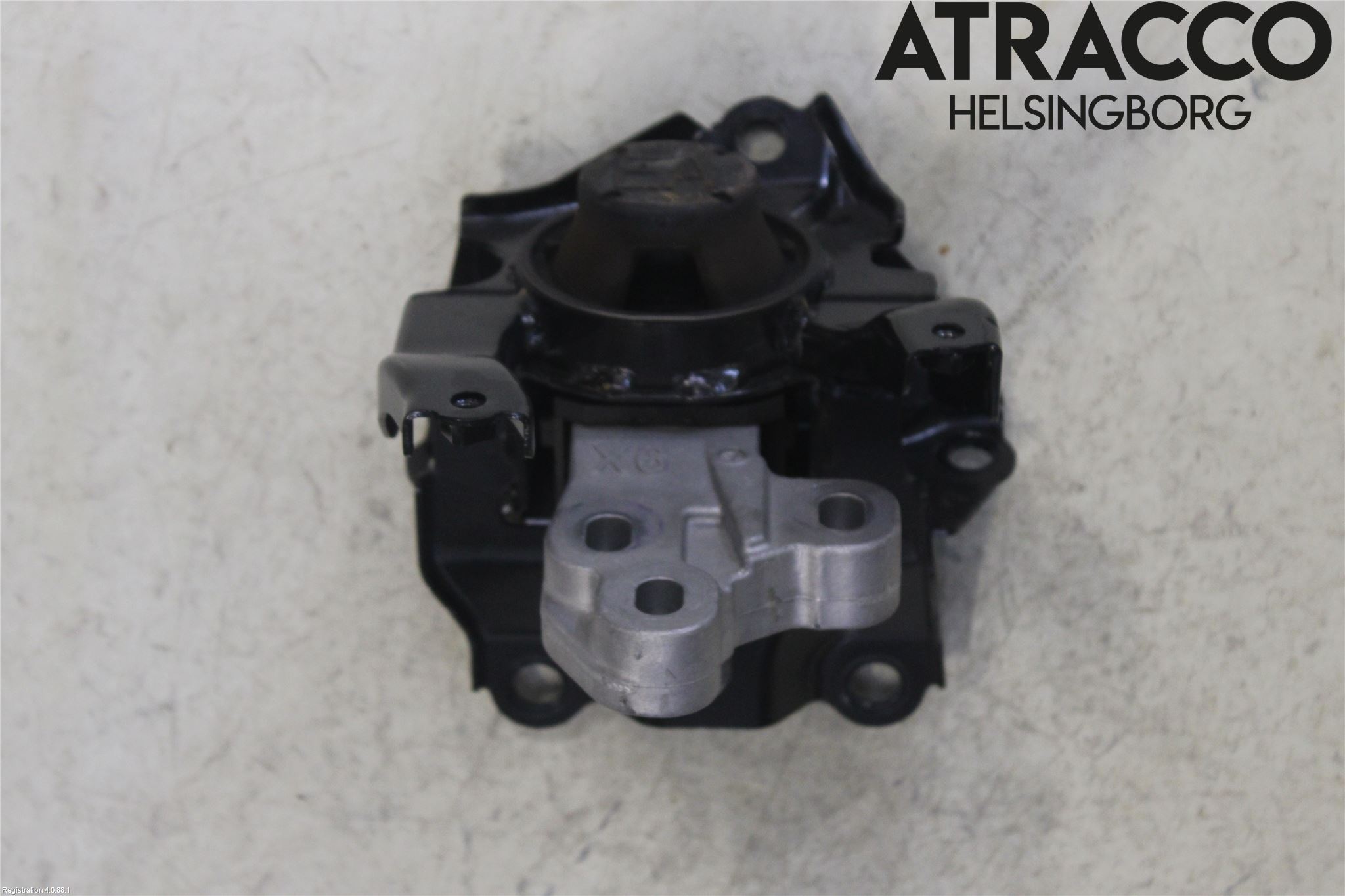 Toyota AYGO X AB70 22- Motorfäste