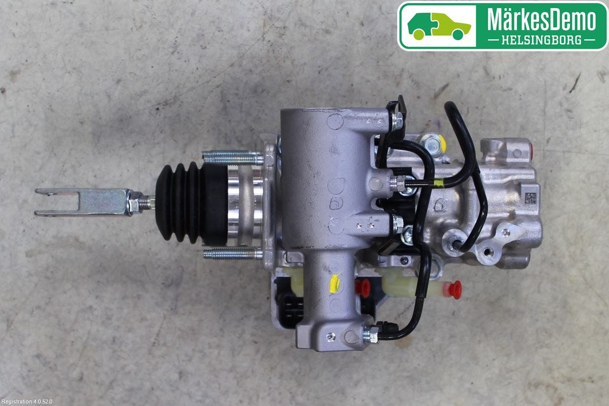 Toyota RAV4 13-18 Bromsservo