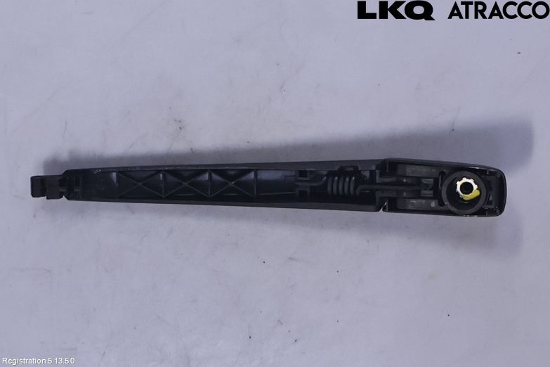 Toyota YARIS XP130 15-20 Torkararm-Bakruta