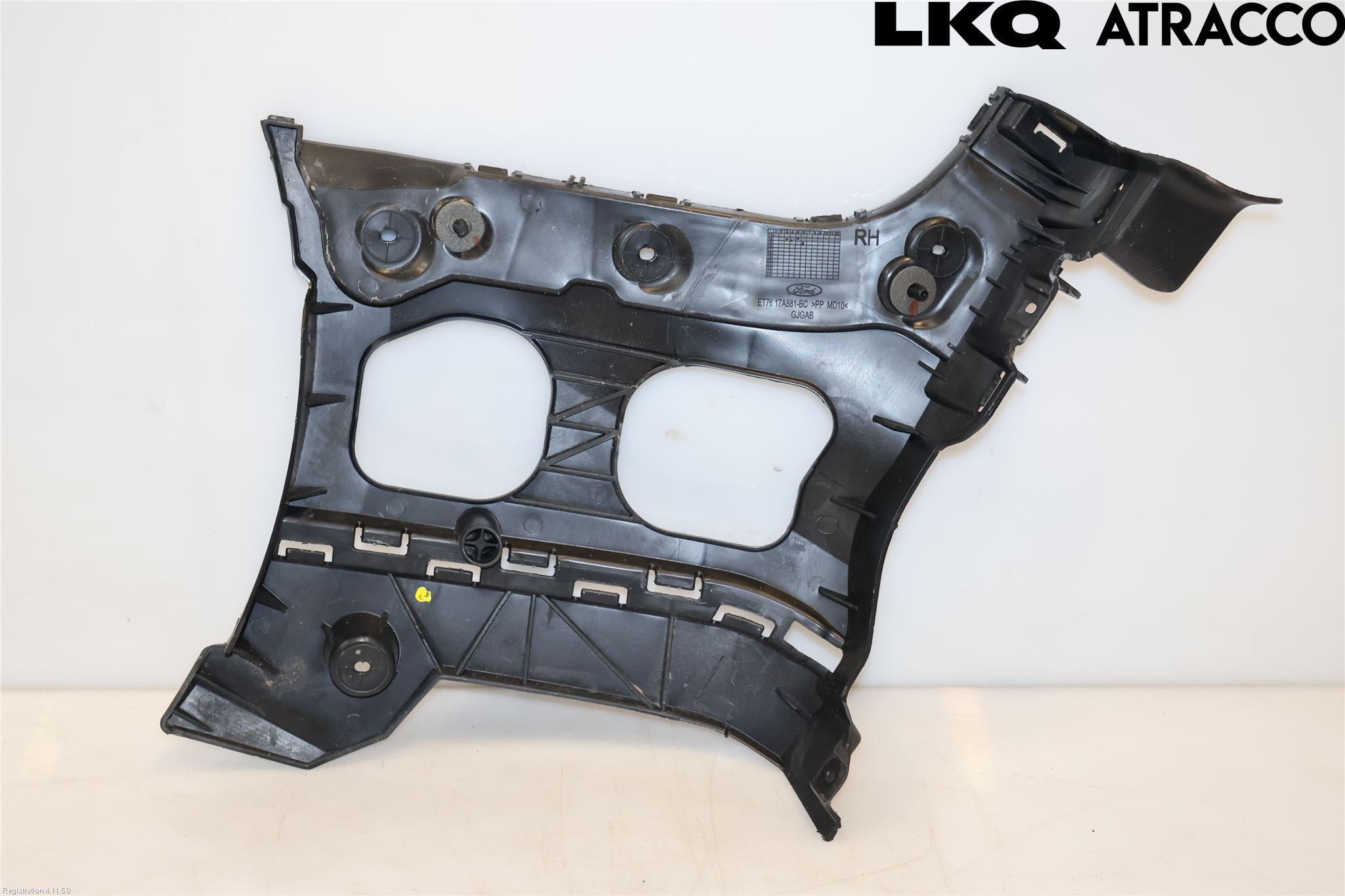 Ford TRANSIT/TOURNEO COURIER 13-23 Stötfångarfäste Bak Hö