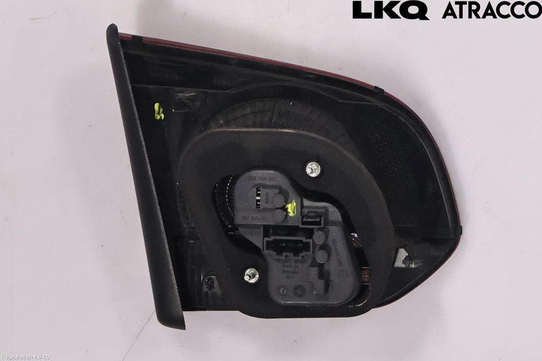 Volkswagen VW GOLF VI 09-13 Bakljus Lucka Hö