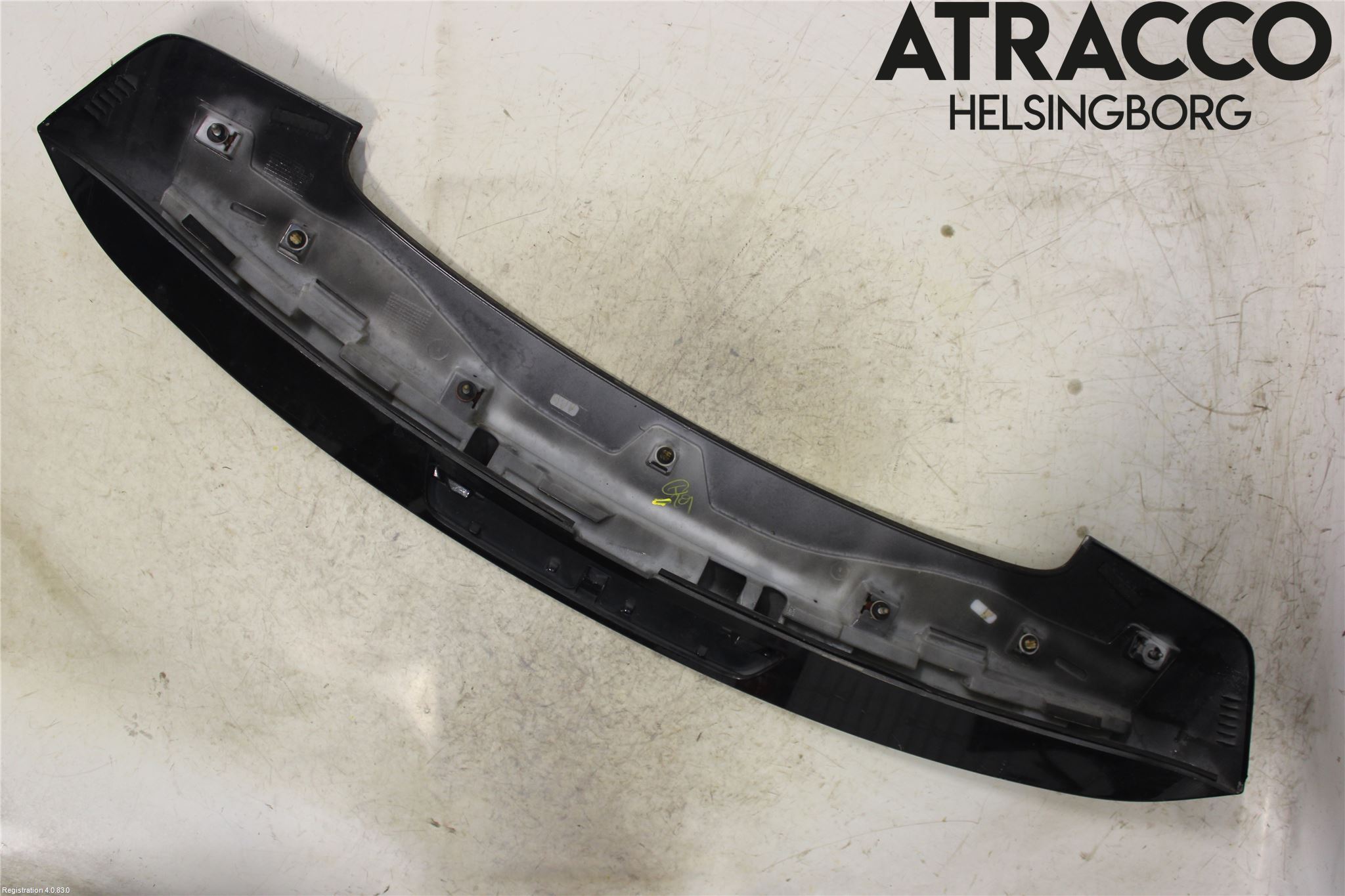 Toyota AVENSIS 16-18 Spoiler Baklucka