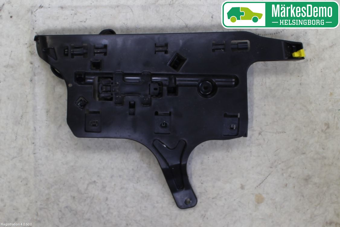 Landrover RANGE ROVER VELAR (L560) 17- Bakluckeöppnare Automatisk