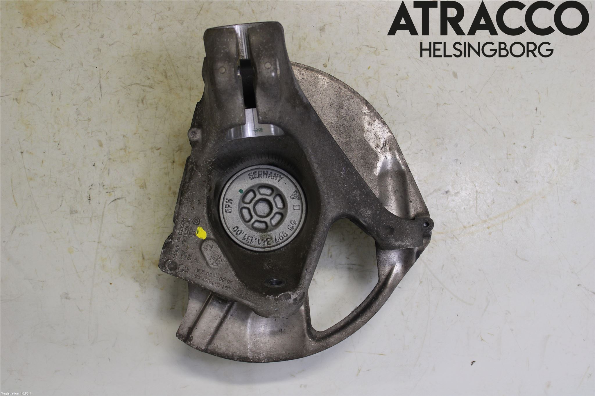 Porsche 911 64- Styrspindel Lagerhus Vä