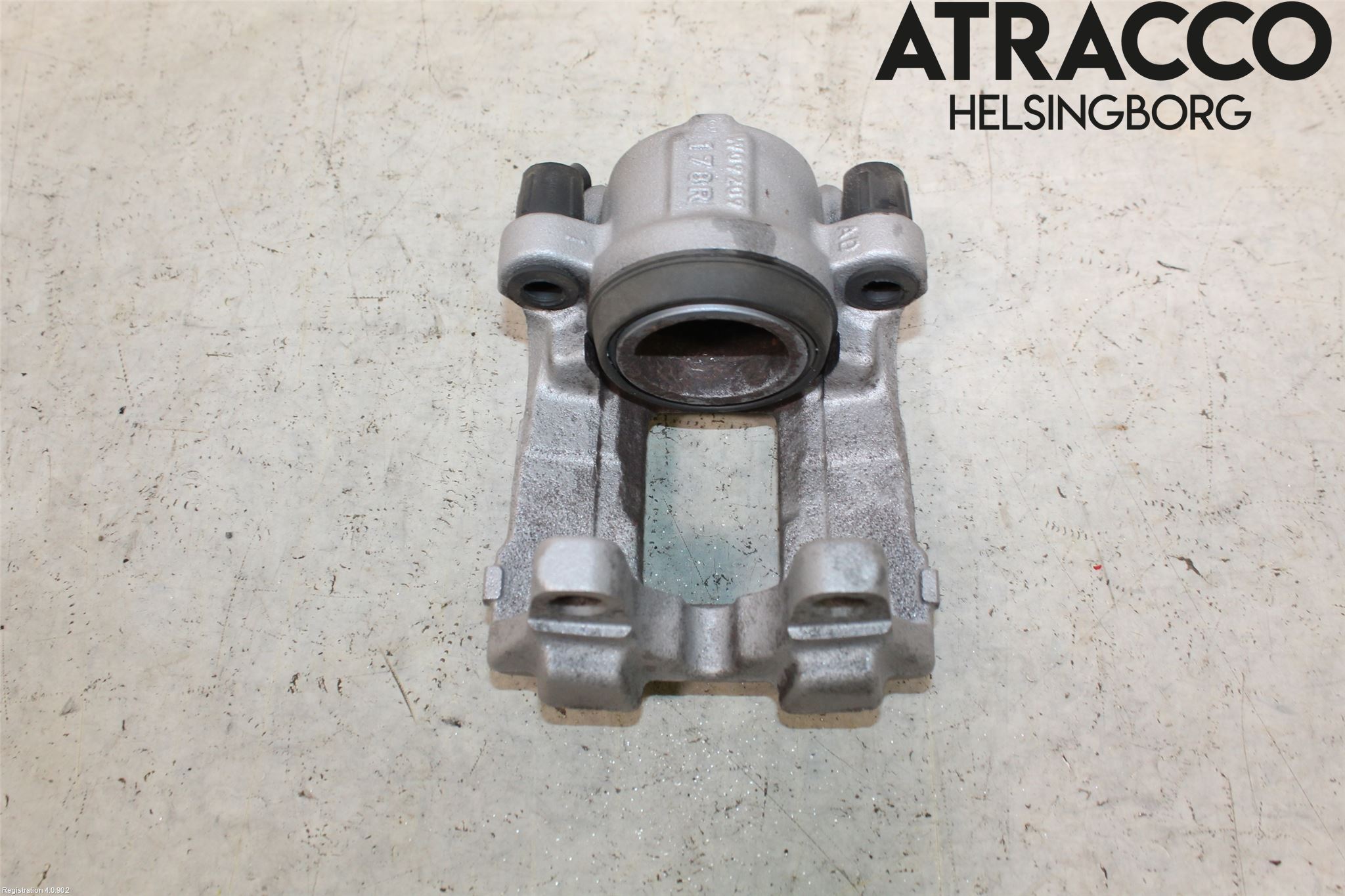 BMW 3 F30/F31/F80 12-19 Bromsok Fram Höger