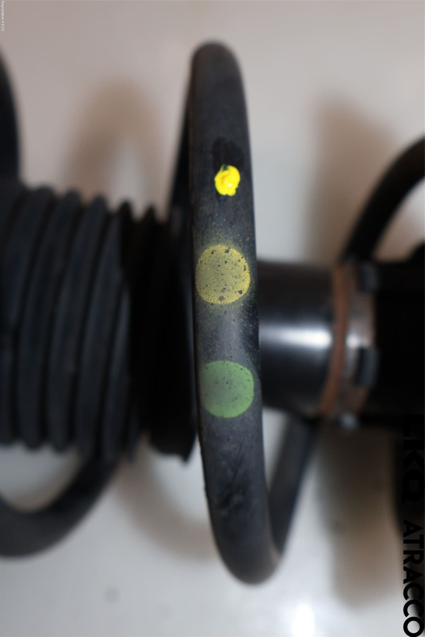 Volkswagen VW GOLF SPORTSVAN 15-20 Fjäderben Fram Vänster