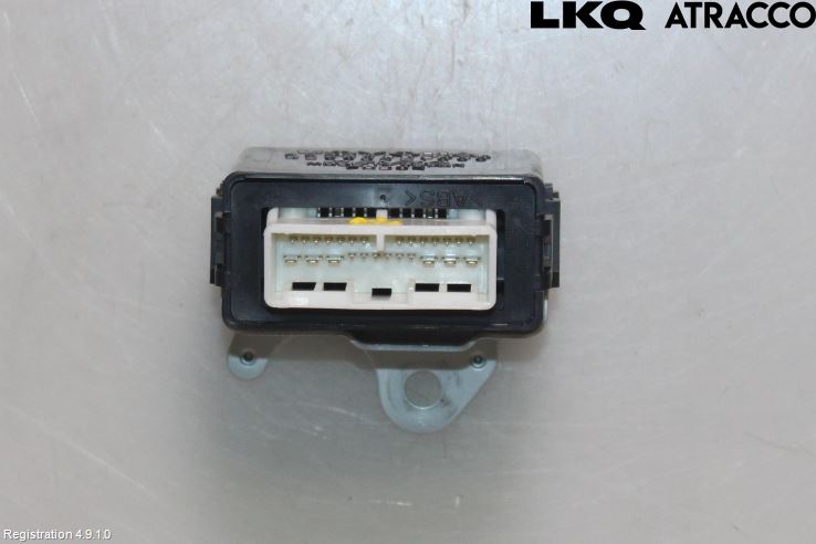 Toyota RAV 4 06-12 Relä Torkarmotor