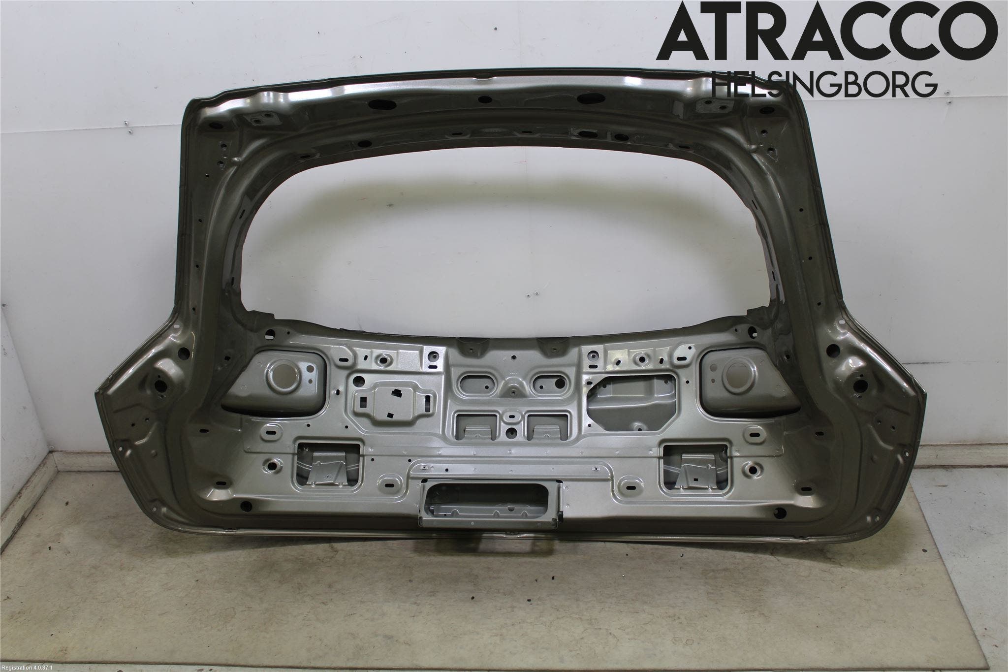 Opel INSIGNIA 09-16 Baklucka Kombi