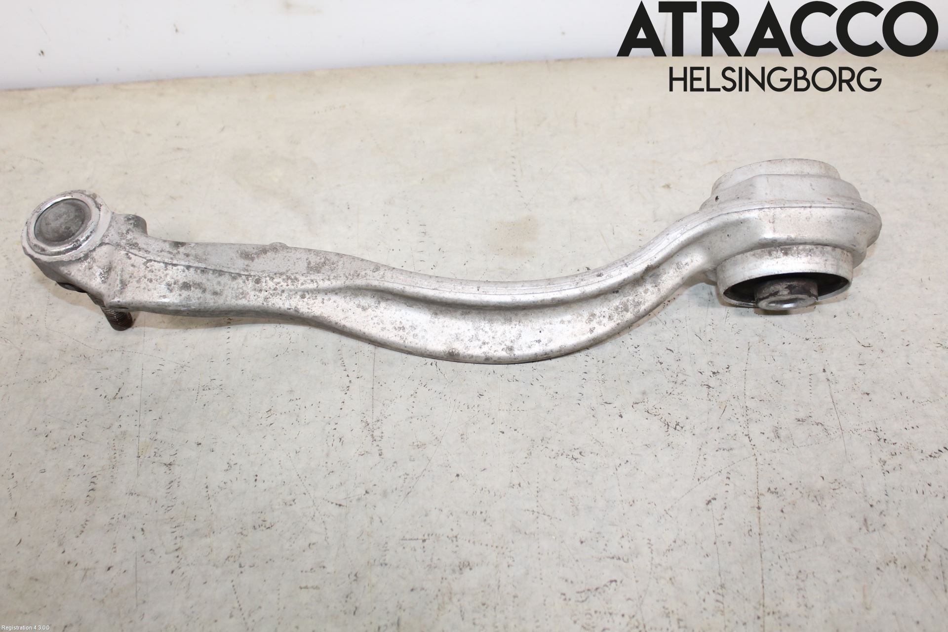 Mercedes-Benz MB E-KLASS (W212) 09-16 Bärarm Fram Undre Hö