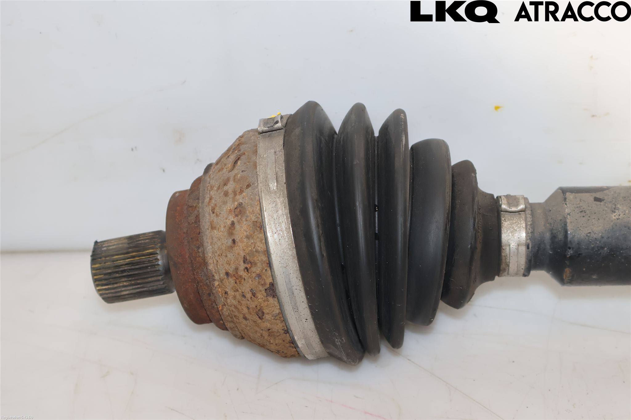Volkswagen VW PASSAT 20-24 Drivaxel Fram Höger