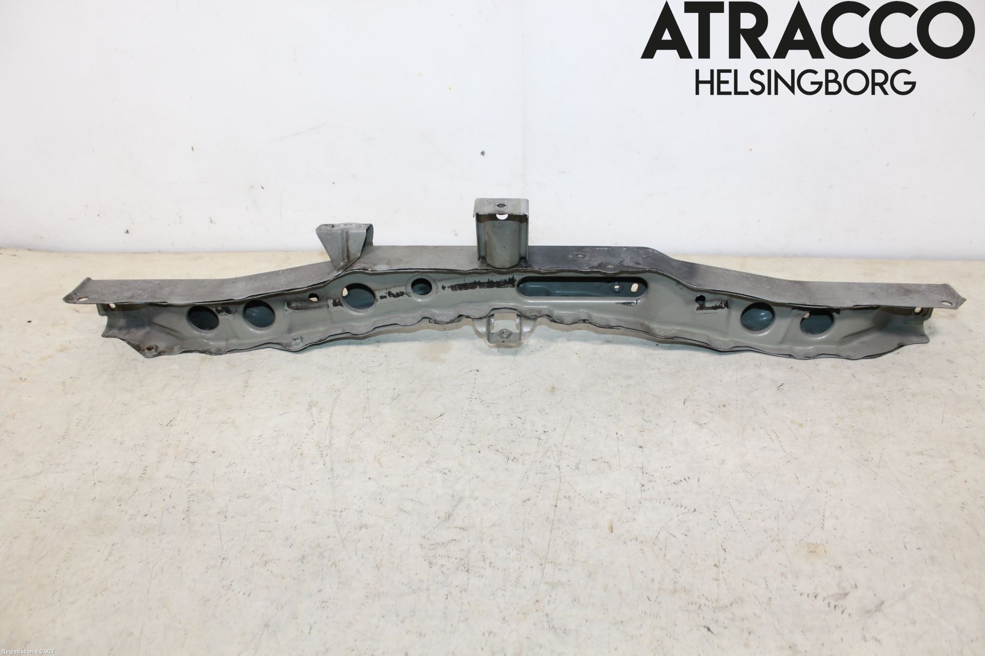 Toyota AVENSIS 09-15 Front Huvlåsplåt-Balk