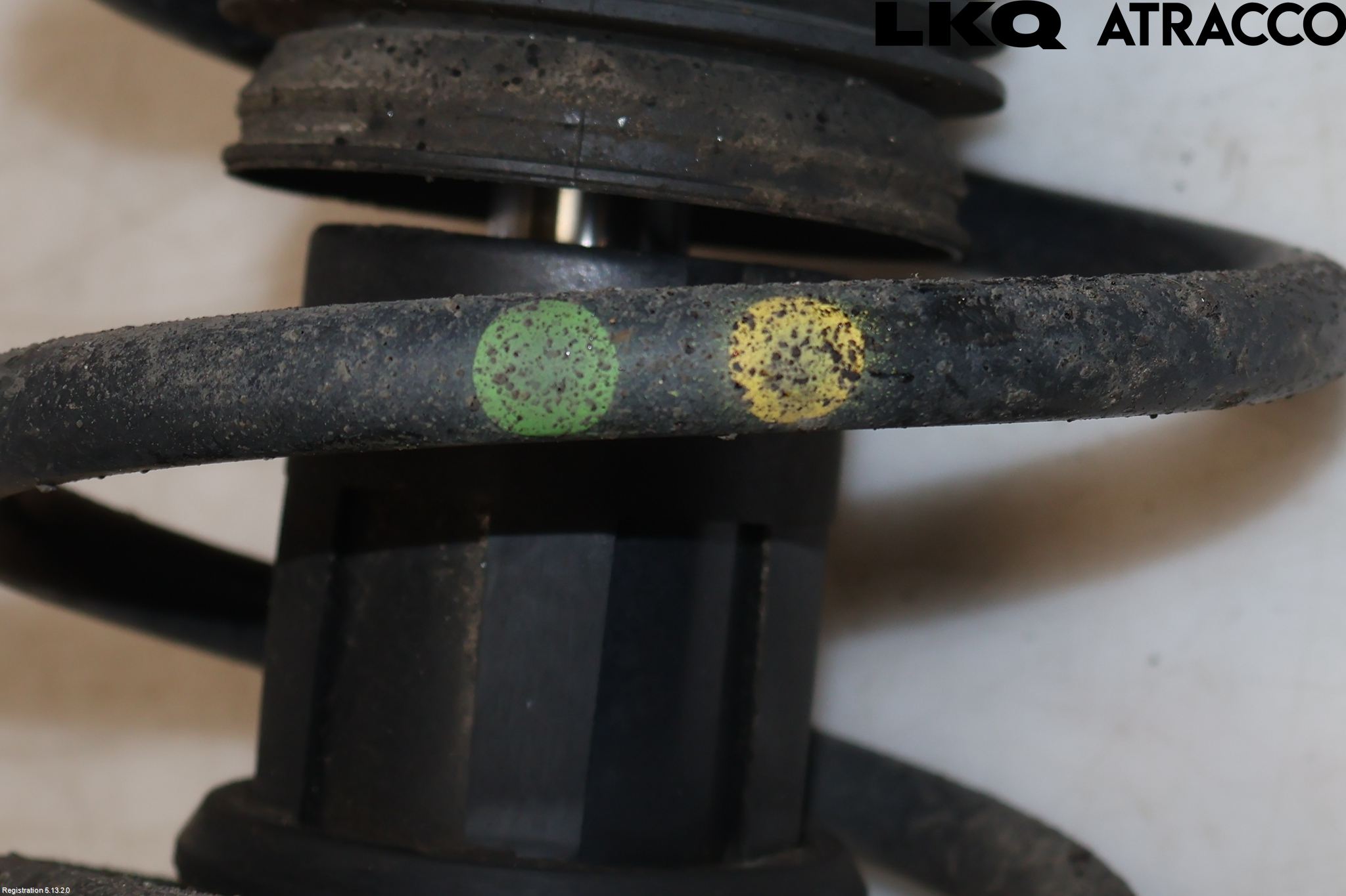 Volkswagen VW PASSAT 15-19 Fjäderben Fram Vänster