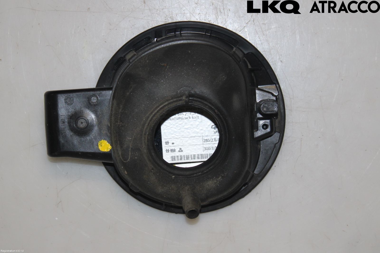 Volkswagen VW PASSAT 11-14 Tanklucka