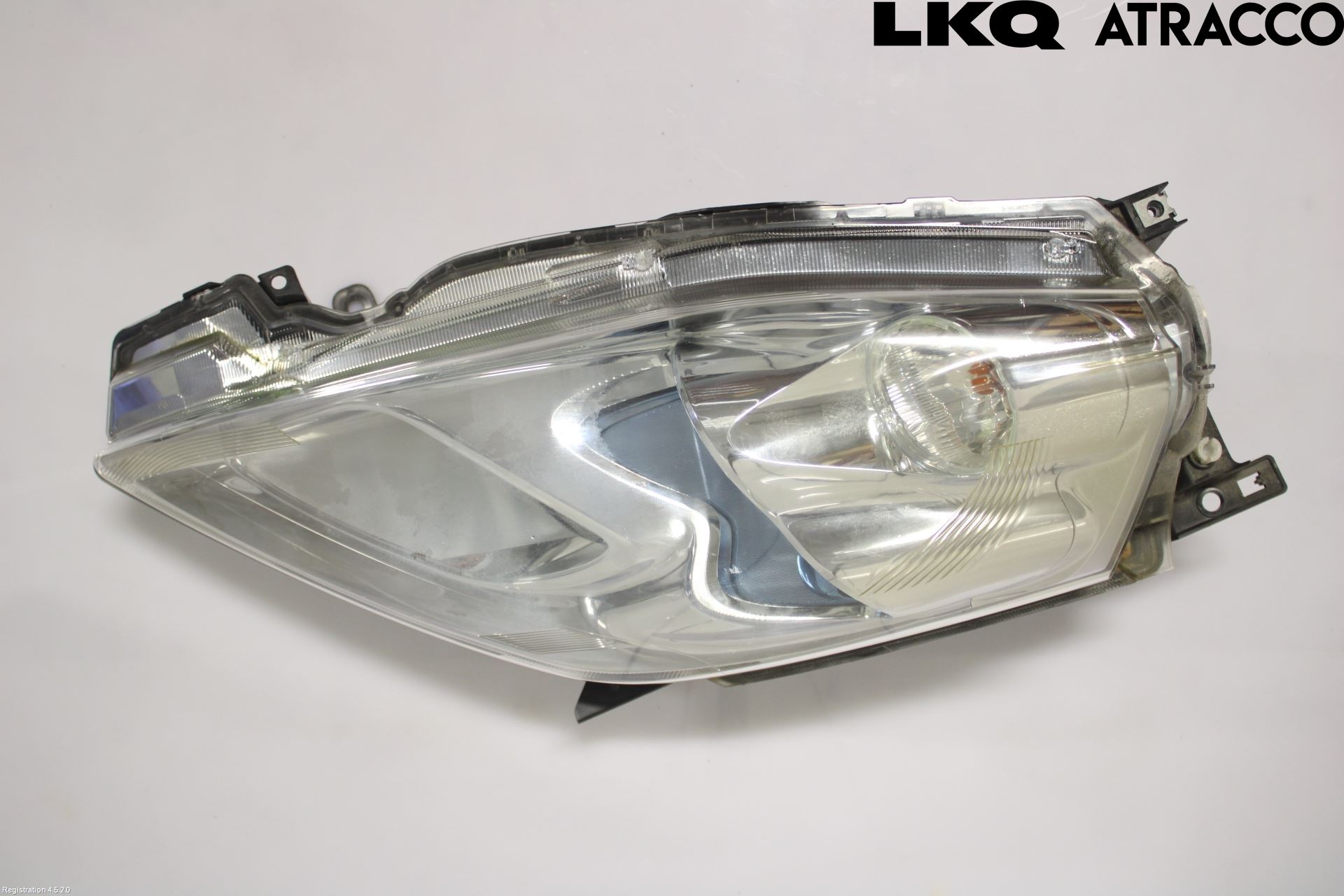 Nissan LEAF 11-17 Strålkastare Vänster