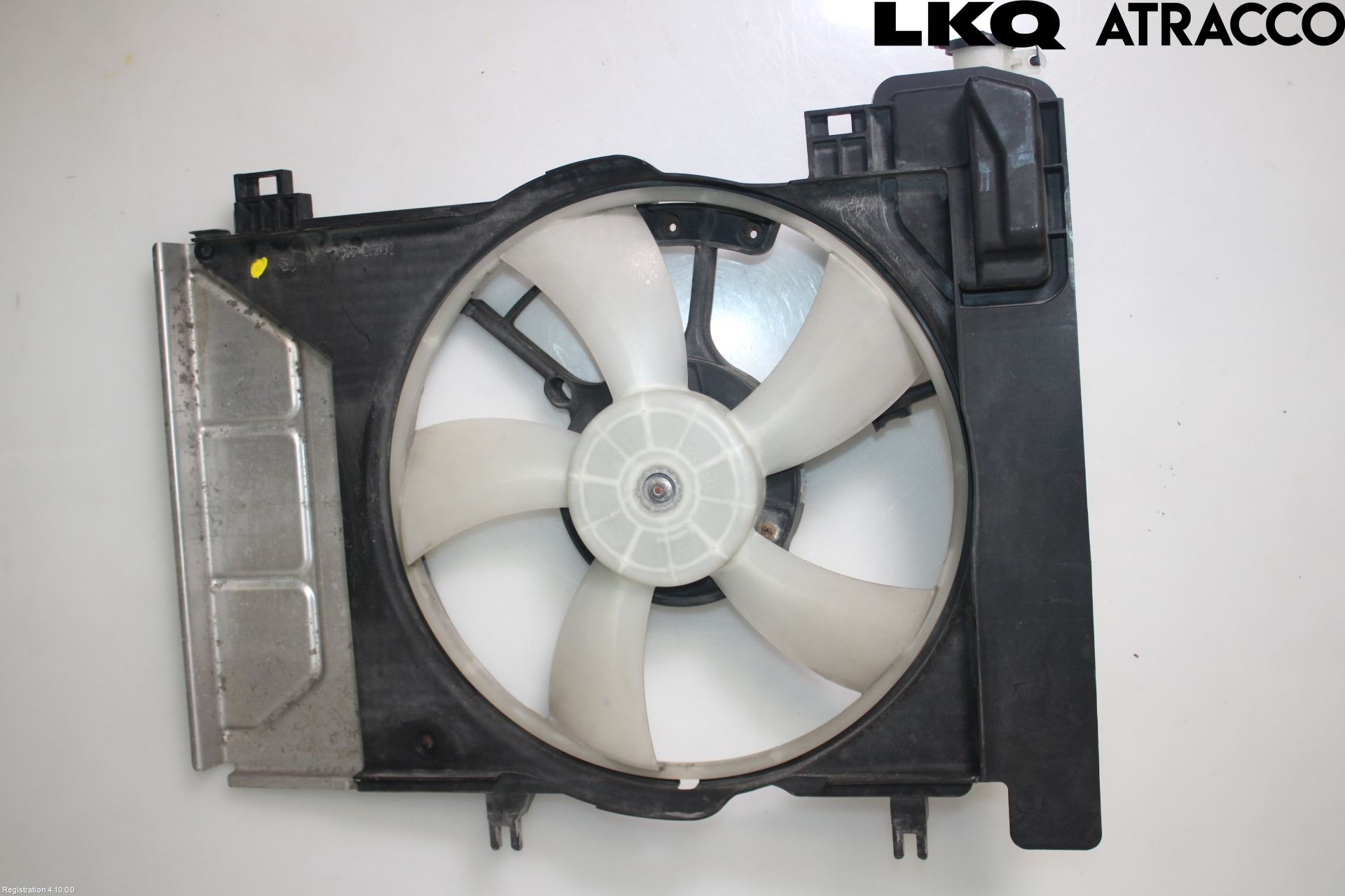 Toyota YARIS XP130 12-14 Kylfläkt El