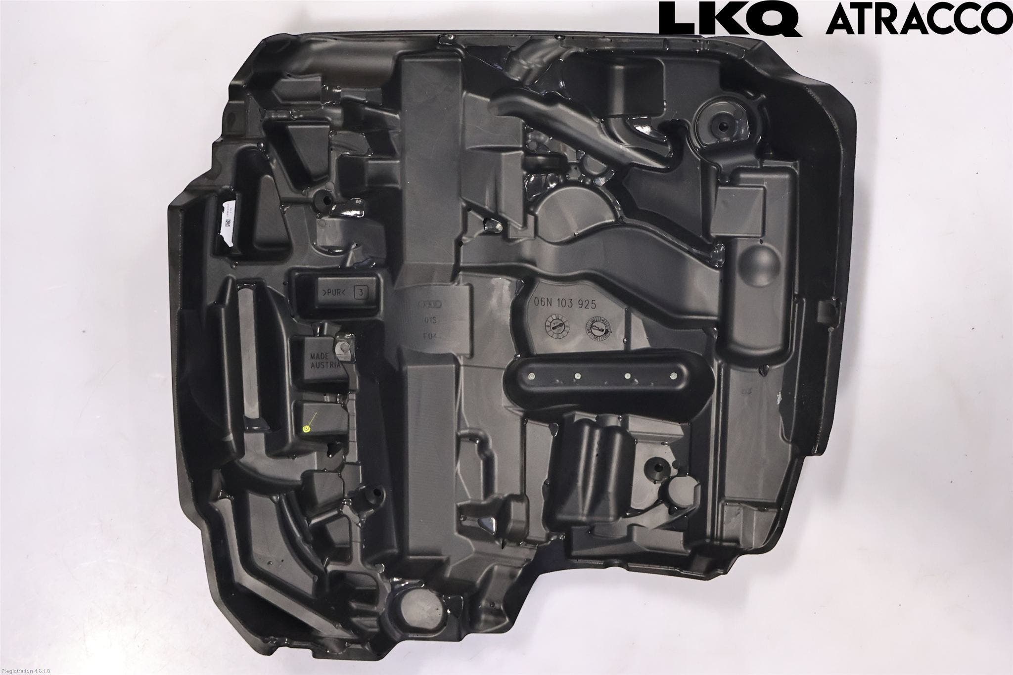 Audi A6 F2/C8 19- Motorkåpa