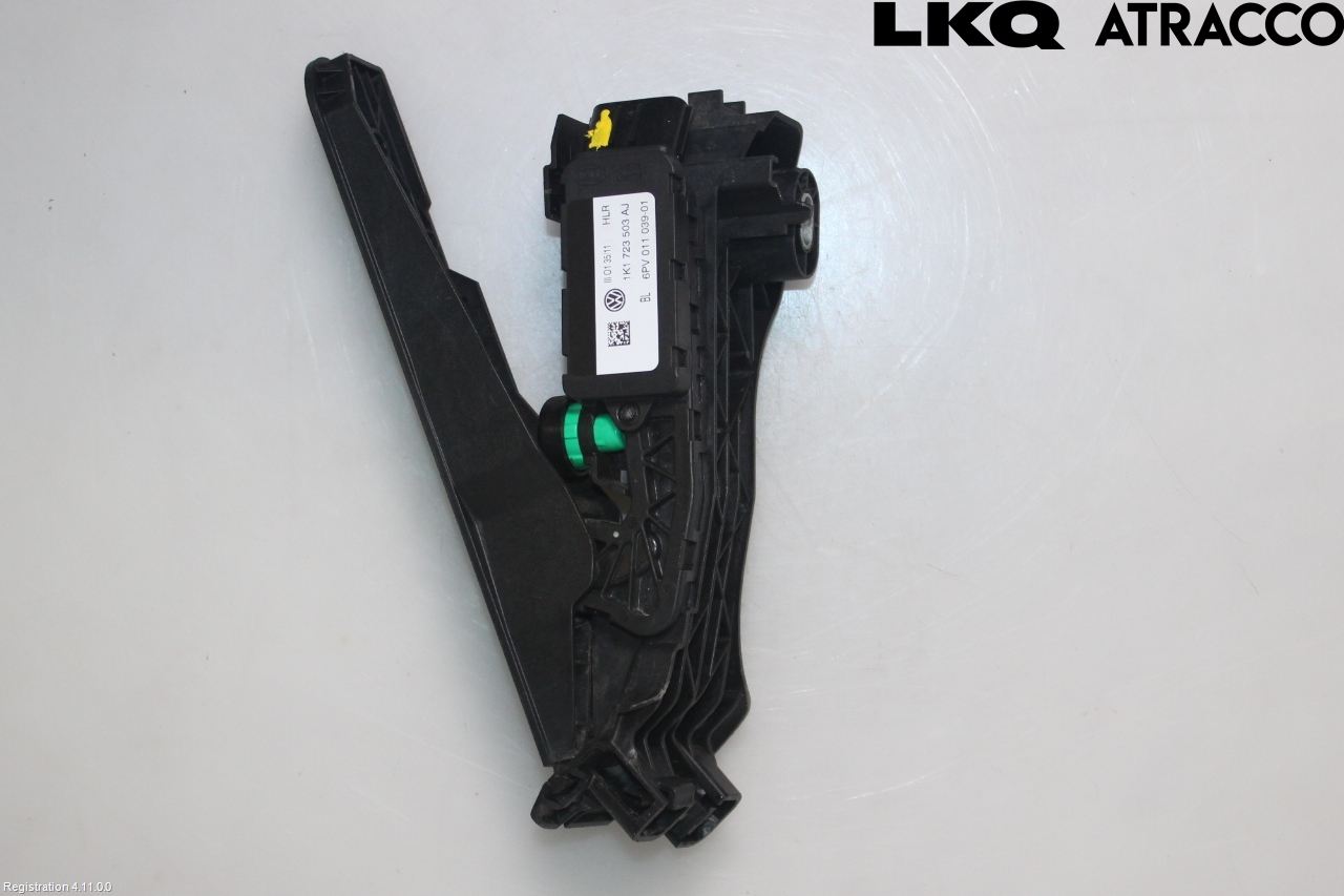 Volkswagen VW PASSAT 11-14 Gaspedal