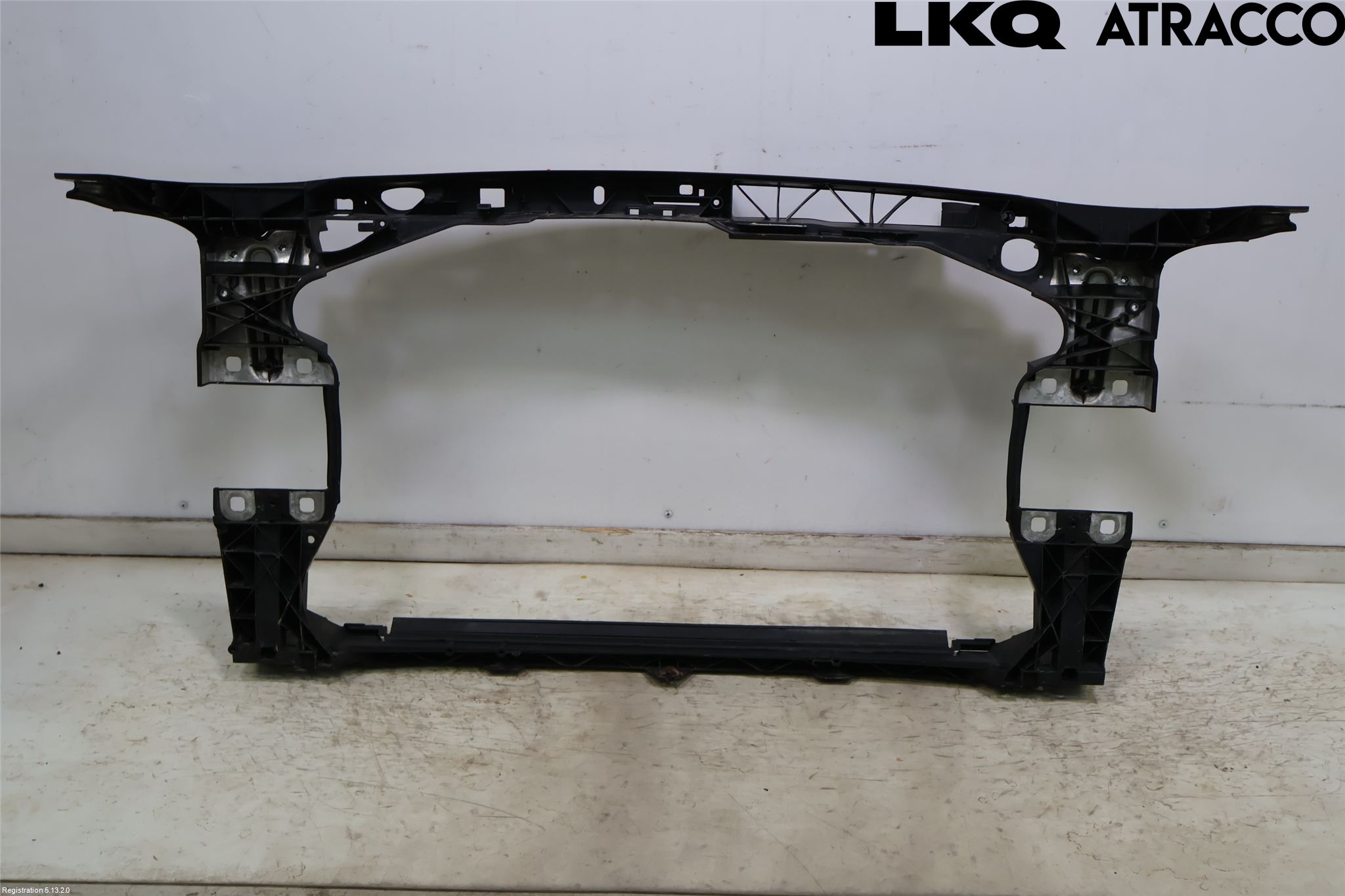 Audi A4/S4 B9 16-19 Frontplåt