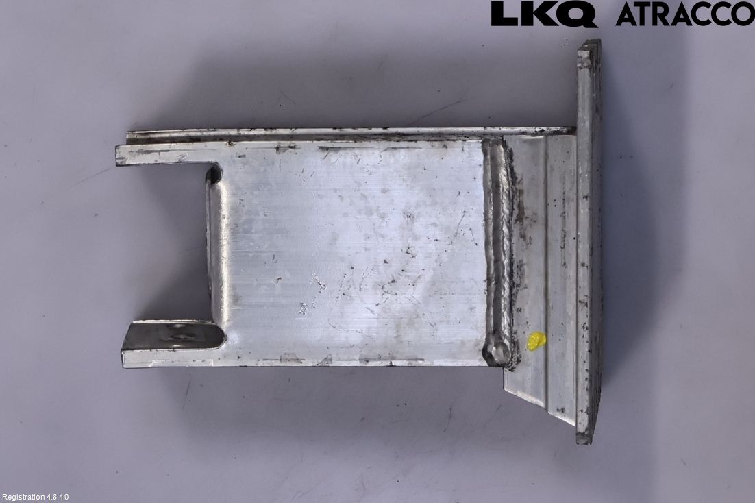 Audi Q5 09-16 Stötfångarbärjärn Fram