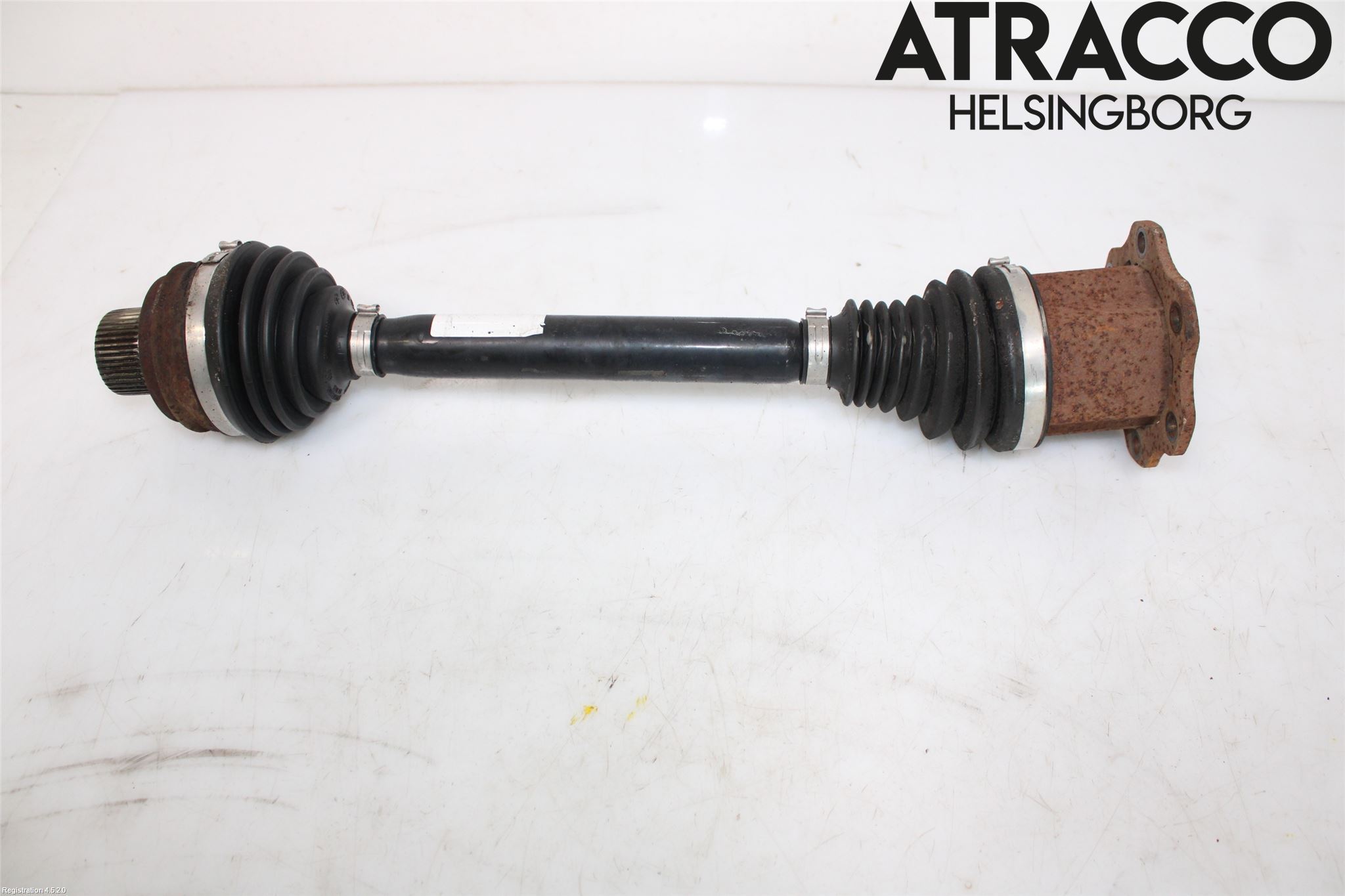 Audi Q5 09-16 Drivaxel Fram Höger