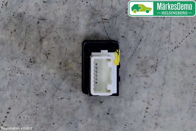 Mitsubishi ECLIPS CROSS Strömställare Övrigt