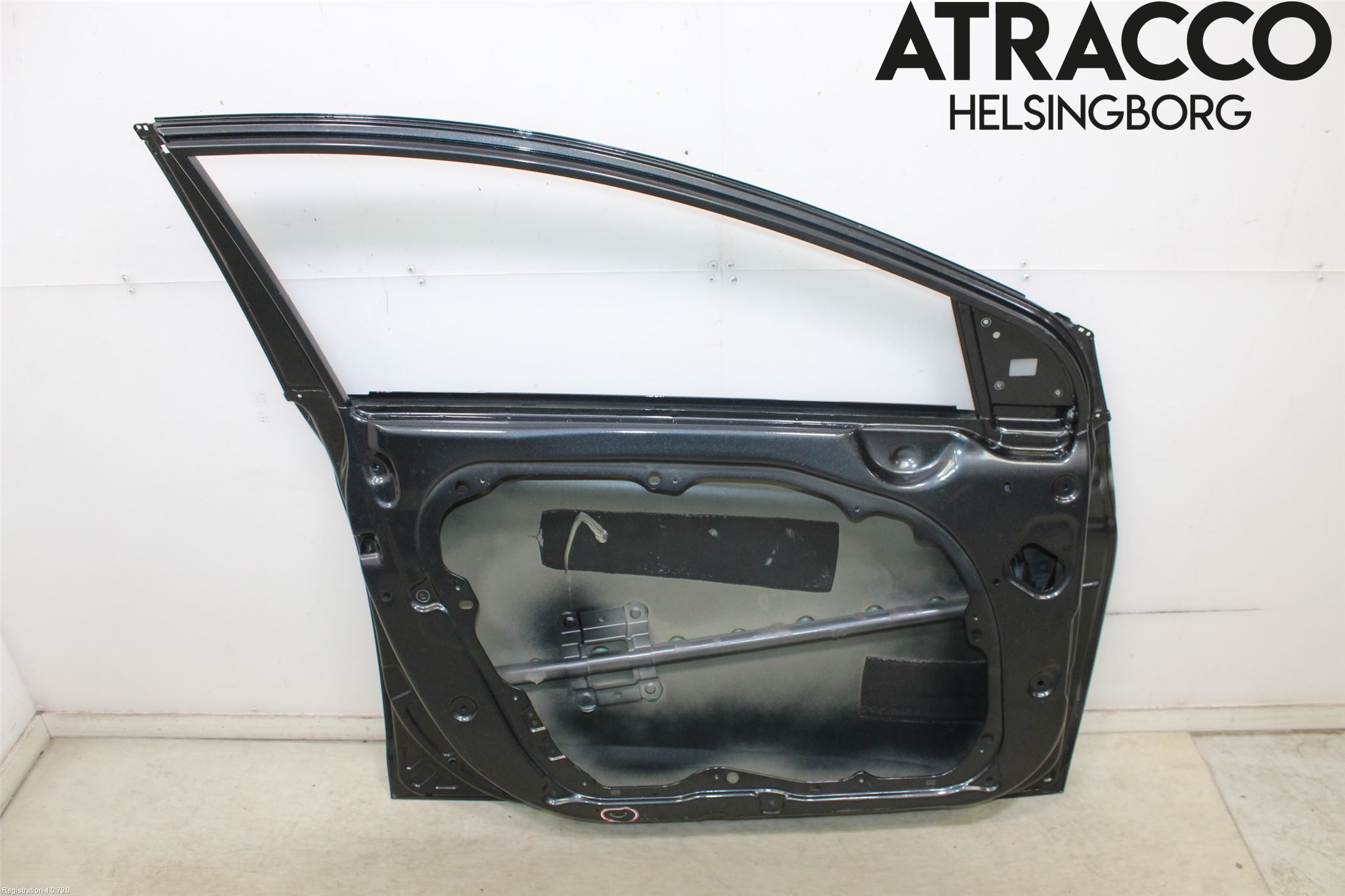 Hyundai i40 08-15 Dörr Fram Vänster