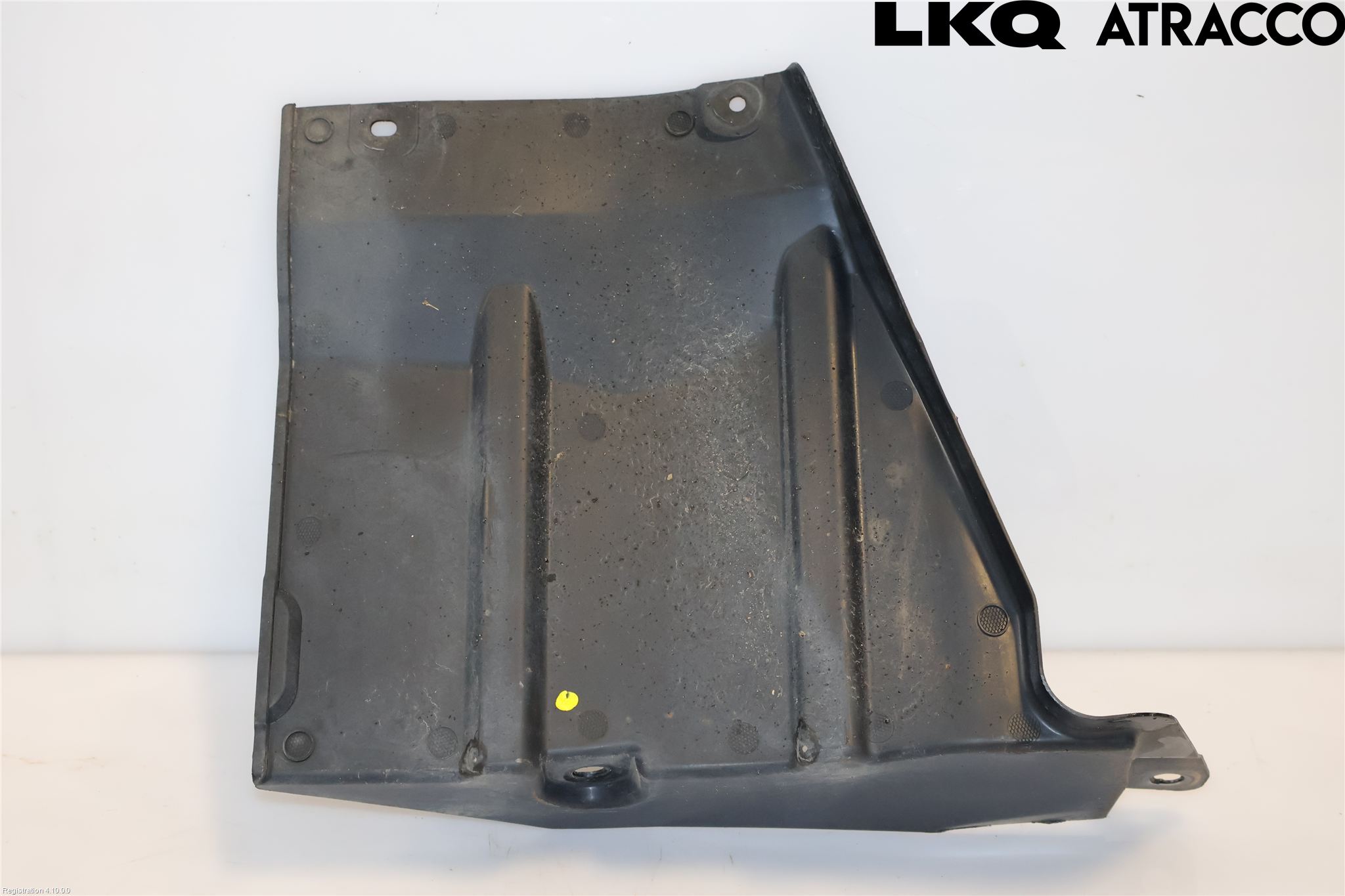 Toyota AYGO X AB70 22- Hasplåt Plåt-Plast