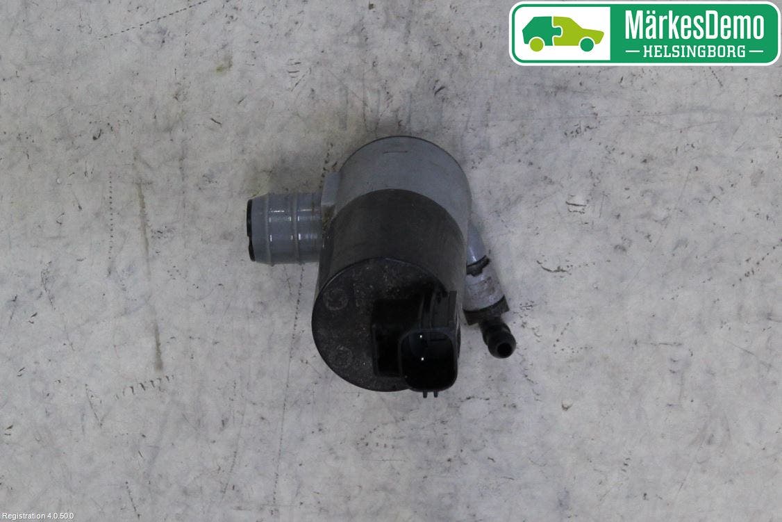 Volvo V40 12-19 Spolarpump Högtryck
