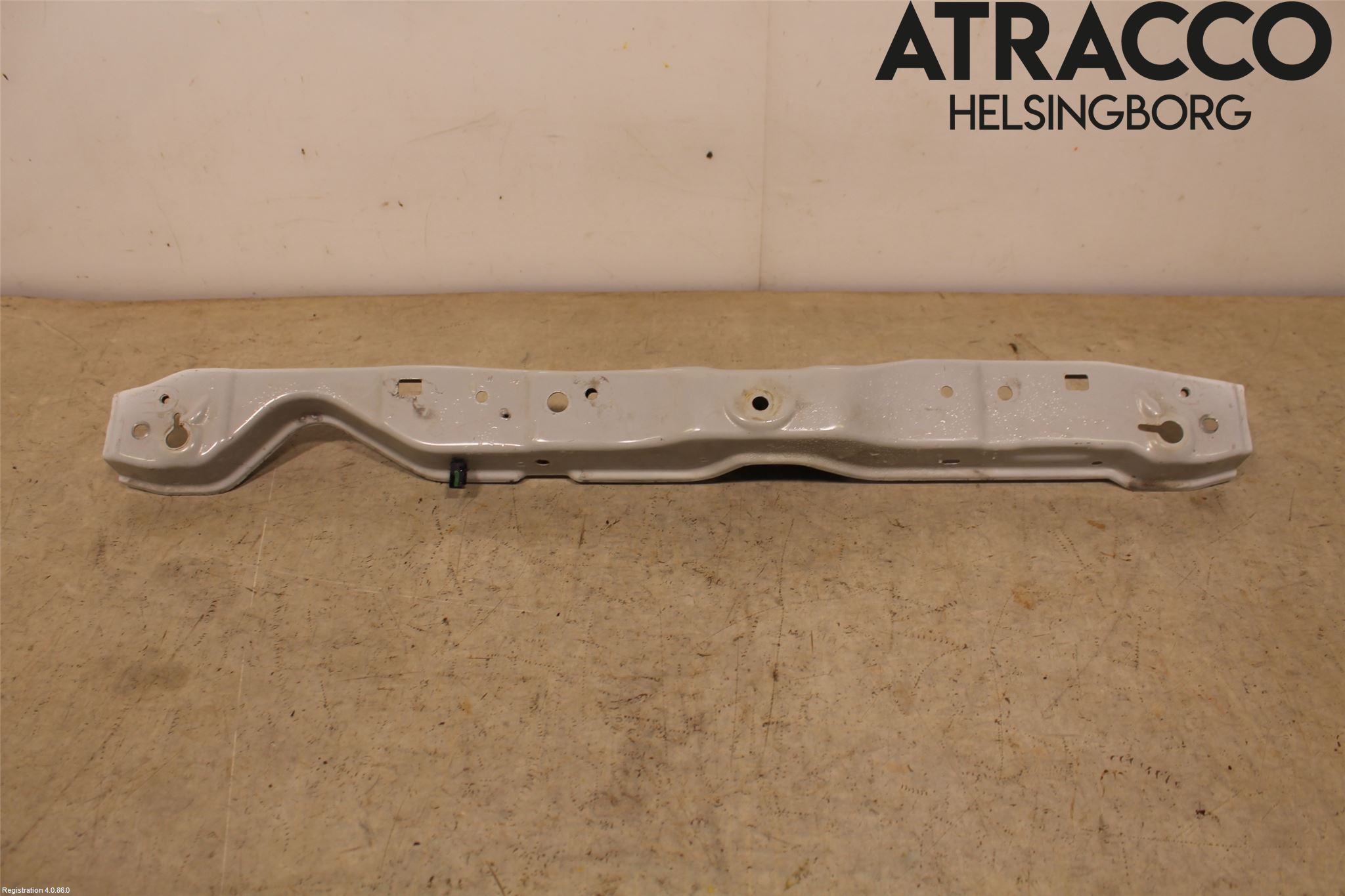 Suzuki ALTO 79-14 Front Huvlåsplåt-Balk