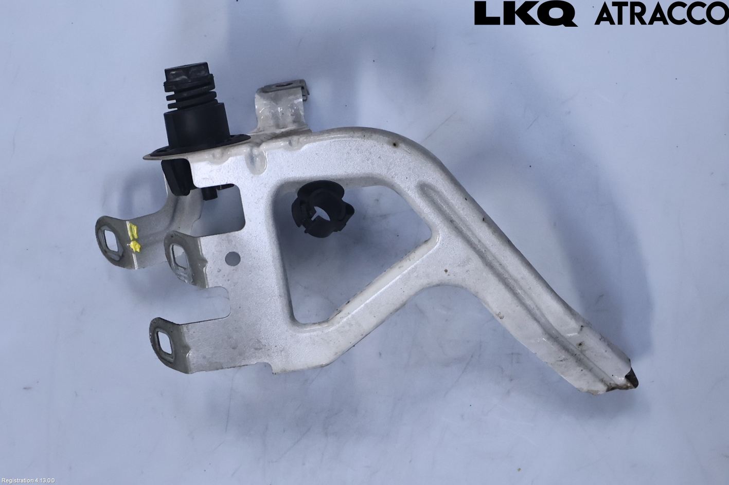 BMW 5 F10/F11/F18 09-17 Skärmfäste Fram Hö