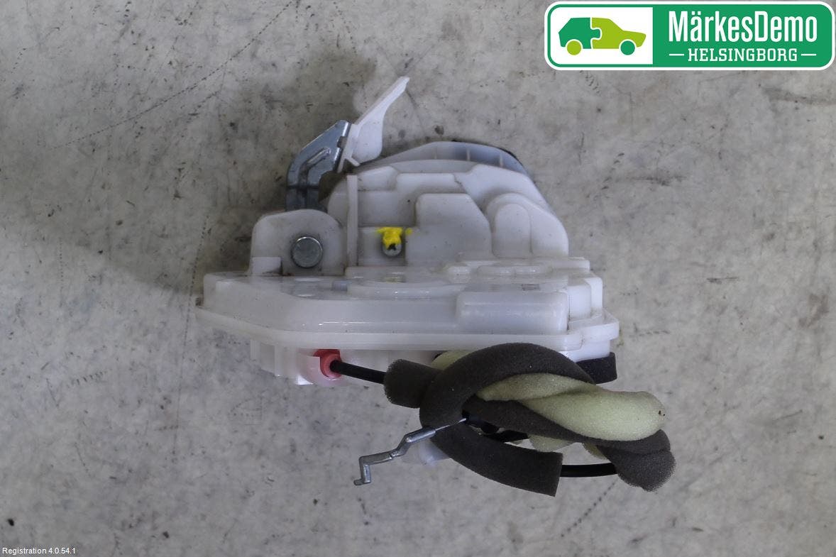 Mazda CX-3 Centrallåsmotor Höger