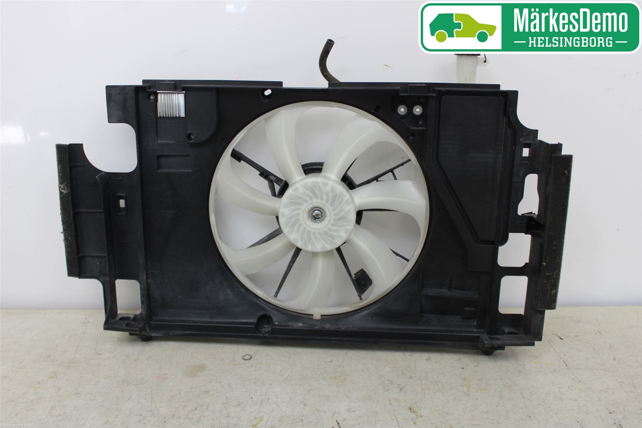 Toyota YARIS XP130 15-20 Kylfläkt El