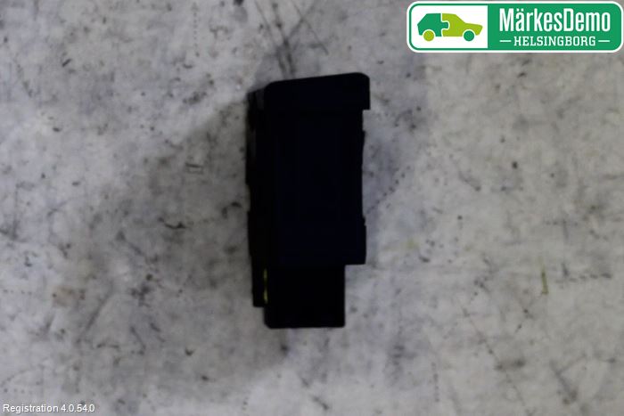 Audi Q5 09-16 Strömställare Parkeringsbroms